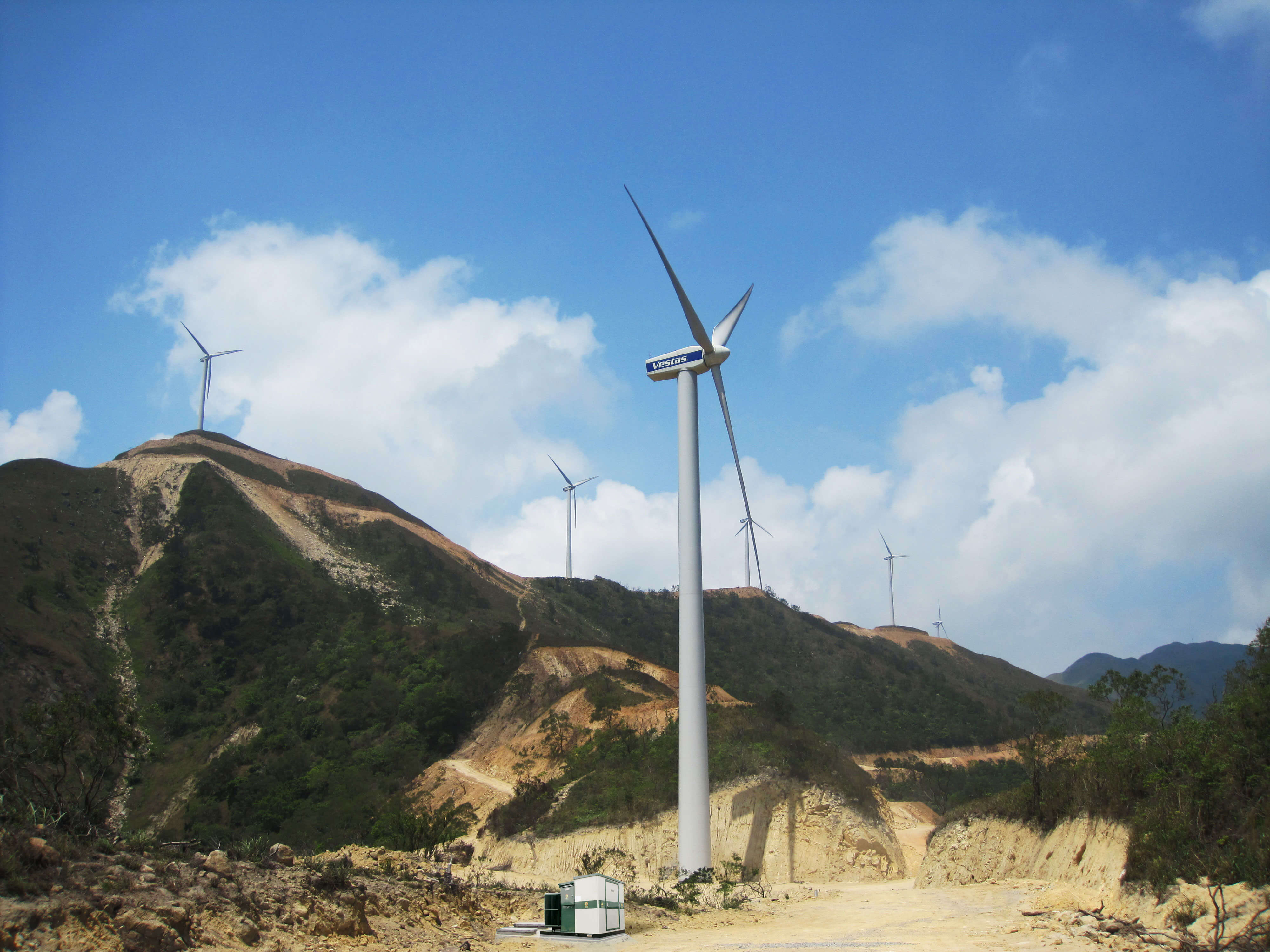 廣東粵電徐聞石板嶺、紅心樓、曲界風(fēng)電場(chǎng)群